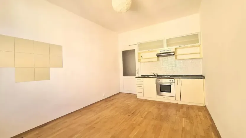 Pronájem bytu 2+kk, Praha - Vršovice, Slovinská, 42 m2
