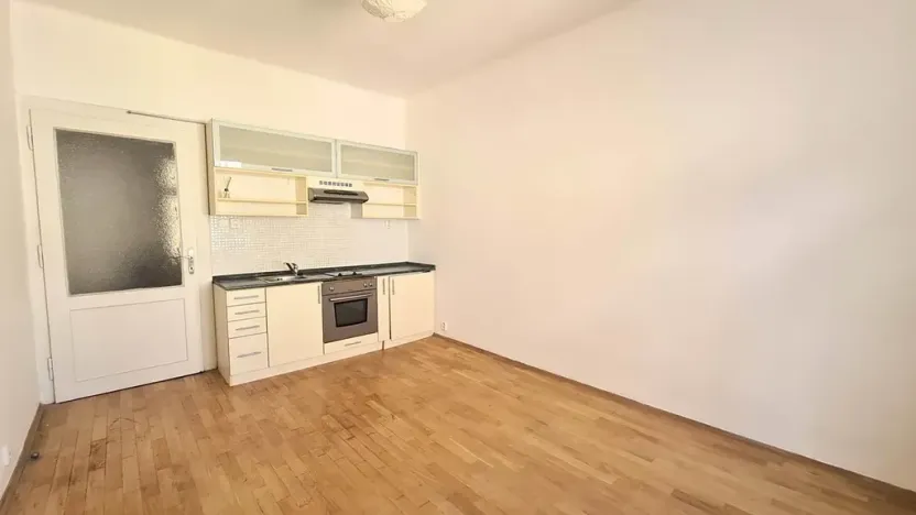 Pronájem bytu 2+kk, Praha - Vršovice, Slovinská, 42 m2