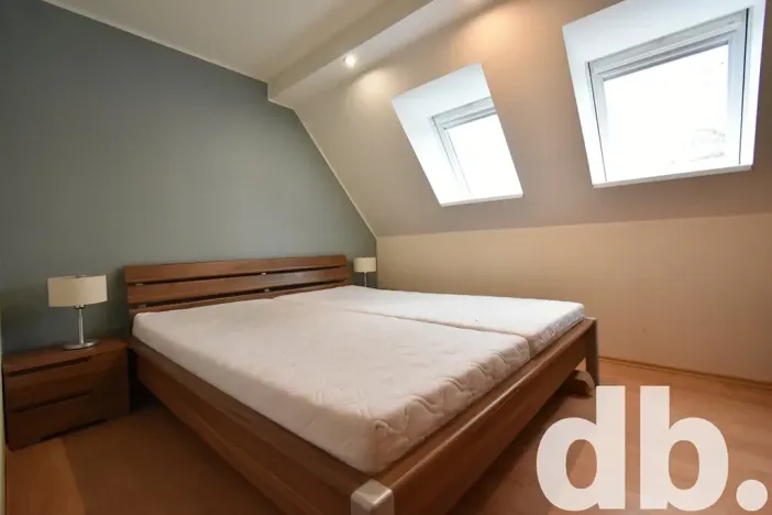 Pronájem bytu 3+kk, Karlovy Vary, Chelčického, 71 m2