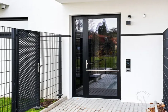 Pronájem bytu 2+kk, Praha - Troja, Pod Hrachovkou, 49 m2