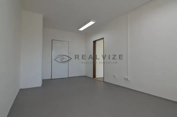 Pronájem kanceláře, České Budějovice, Rudolfovská tř., 101 m2