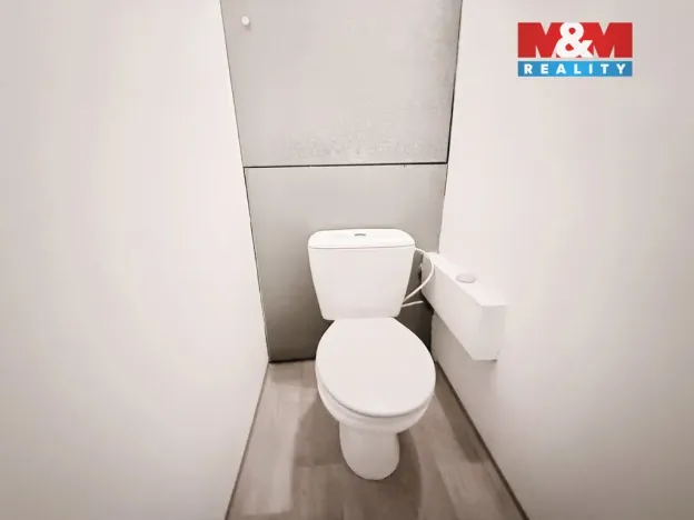 Prodej bytu 3+1, Jablonec nad Nisou - Mšeno nad Nisou, Mechová, 72 m2