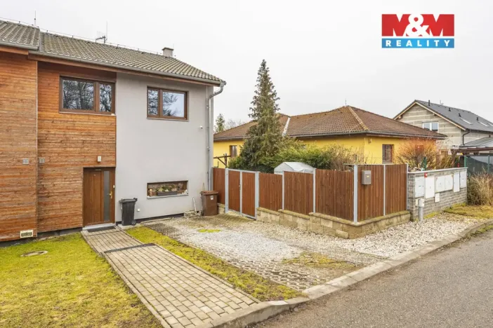 Prodej rodinného domu, Nučice, Na Čtyřku, 100 m2