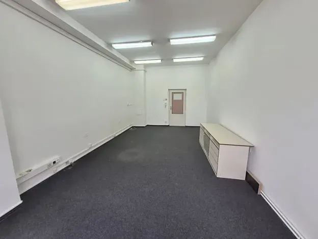 Pronájem skladu, Praha - Radotín, náměstí Osvoboditelů, 30 m2