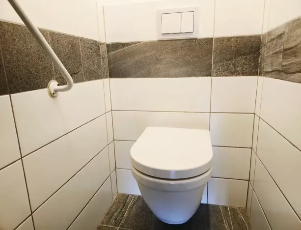 Prodej bytu 3+1, Praha - Kobylisy, Rajmonova, 70 m2