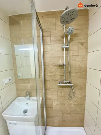 Pronájem bytu 1+kk, Ostrava, Gen. Janouška, 31 m2