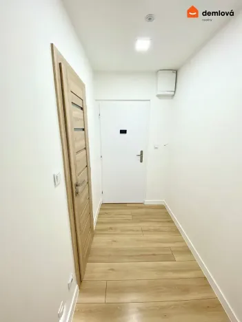 Pronájem bytu 1+kk, Ostrava, Gen. Janouška, 31 m2