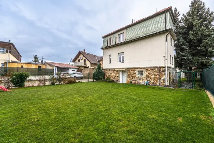 Prodej obchodního prostoru, Praha - Štěrboholy, Ústřední, 280 m2