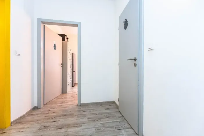 Prodej obchodního prostoru, Praha - Štěrboholy, Ústřední, 280 m2