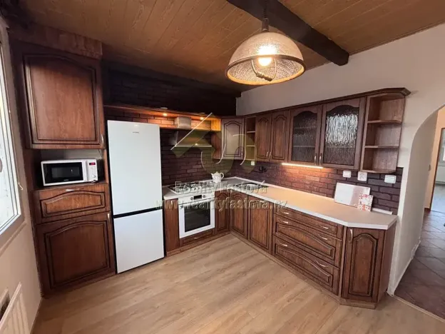 Pronájem bytu 3+1, Rokycany, K Řece, 76 m2