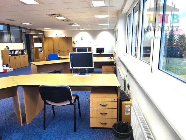 Pronájem kanceláře, Uničov, Litovelská, 1500 m2