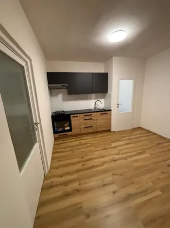 Pronájem bytu 2+kk, Jablonec nad Nisou, Jeronýmova, 36 m2