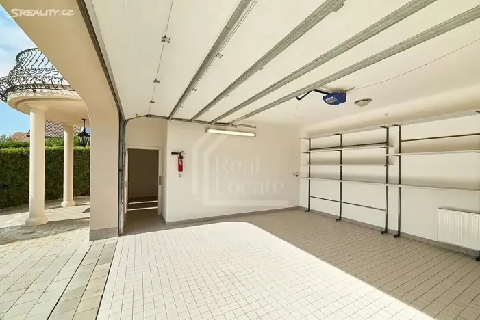 Pronájem vily, Praha - Nebušice, Nebušická, 255 m2