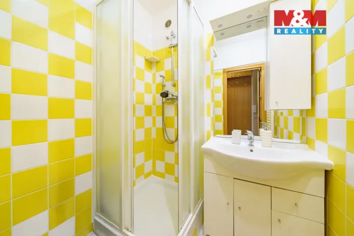 Pronájem bytu 2+1, Cheb, Kasární náměstí, 54 m2