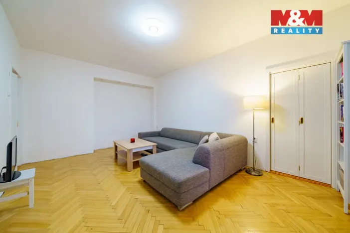 Pronájem bytu 2+1, Cheb, Kasární náměstí, 54 m2