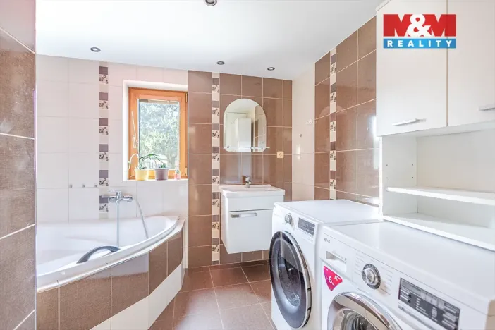 Prodej rodinného domu, Chřibská, 200 m2