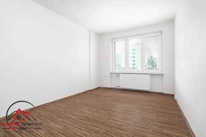 Pronájem bytu 2+kk, Krnov, SPC F, 61 m2