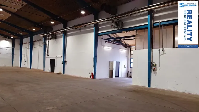 Pronájem skladu, Lišov, Hůrecká, 711 m2