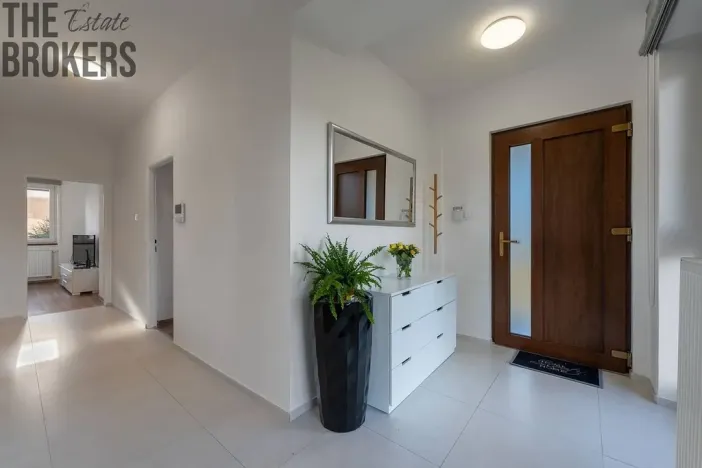 Prodej rodinného domu, Mukařov - Srbín, Písecká, 230 m2