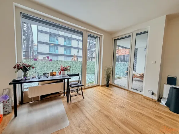 Pronájem bytu 2+kk, Praha - Holešovice, Jankovcova, 79 m2