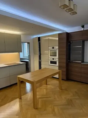 Pronájem bytu 3+kk, Praha - Žižkov, Žerotínova, 60 m2