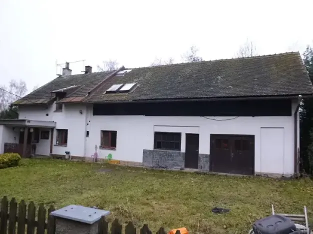 Dražba rodinného domu, Brniště, 1594 m2