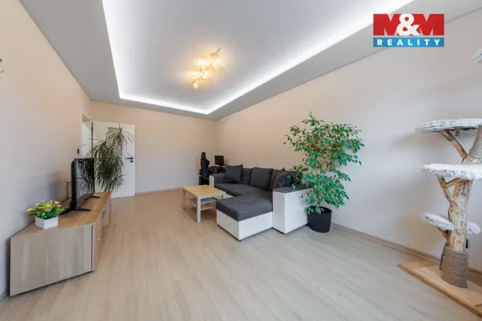 Prodej bytu 2+1, Karlovy Vary - Rybáře, Konečná, 55 m2