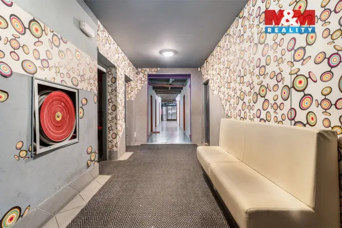 Prodej výrobních prostor, Krnsko, 700 m2