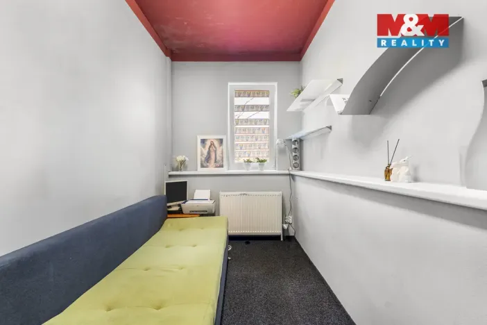 Prodej výrobních prostor, Krnsko, 700 m2