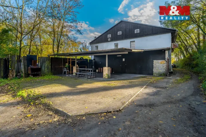 Prodej výrobních prostor, Krnsko, 700 m2