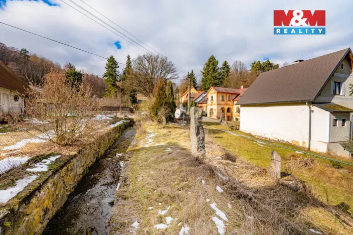 Prodej zahrady, Chodová Planá - Michalovy Hory, 1740 m2