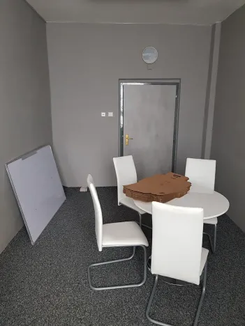 Pronájem kanceláře, Žatec, Otokara Březiny, 17 m2