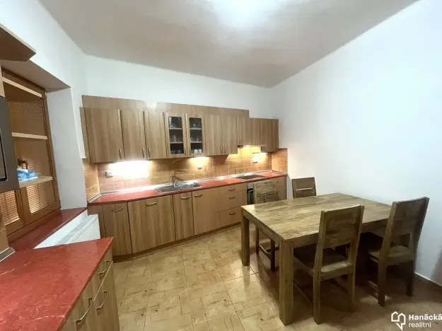 Pronájem bytu 3+1, Olomouc, Dolní náměstí, 94 m2