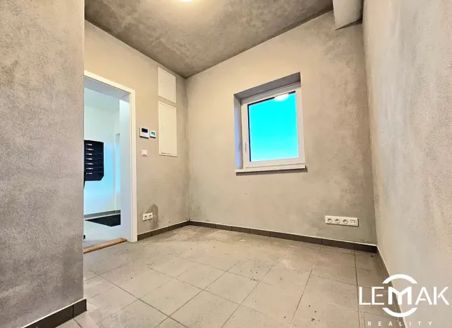 Pronájem komerční nemovitosti, Drahanovice, 9 m2