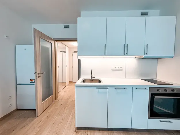 Pronájem bytu 1+kk, Praha - Hloubětín, Poděbradská, 37 m2