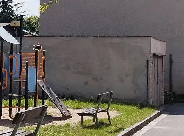 Pronájem garáže, Hradec Králové, Denisovo náměstí, 20 m2