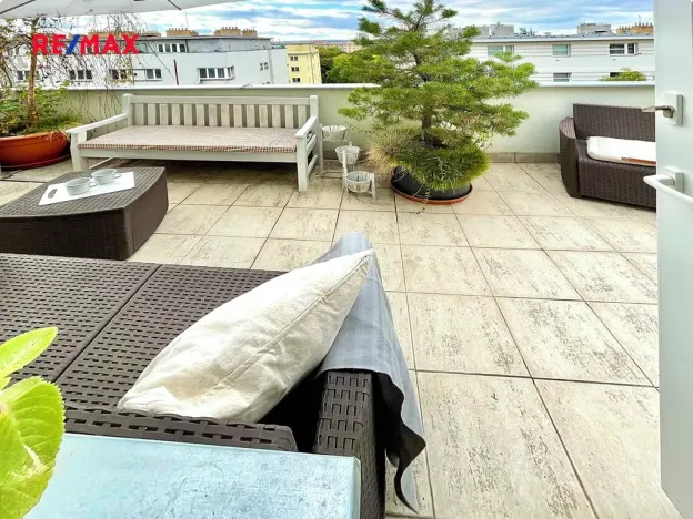 Pronájem bytu 2+kk, Praha - Nusle, U družstva Ideál, 32 m2