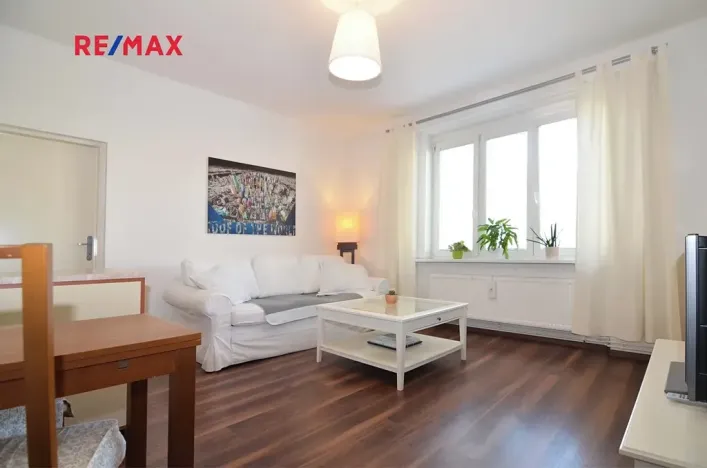 Pronájem bytu 2+kk, Praha - Košíře, Plzeňská, 41 m2