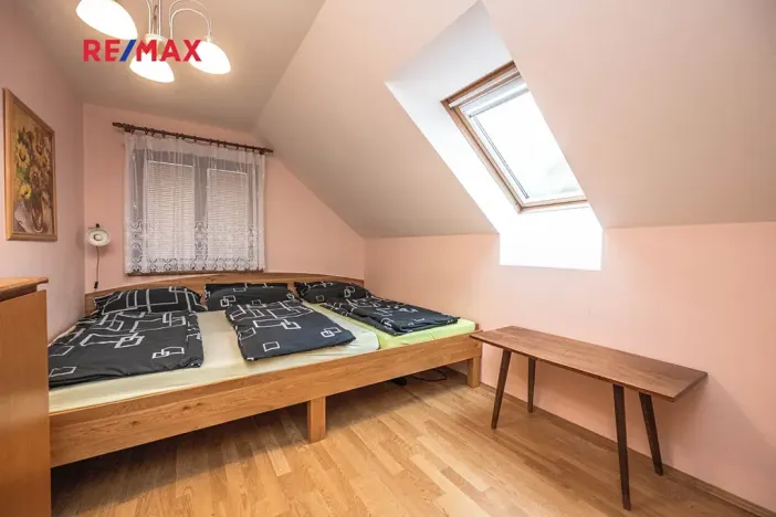 Pronájem rodinného domu, Mirošovice, Senohrabská, 150 m2