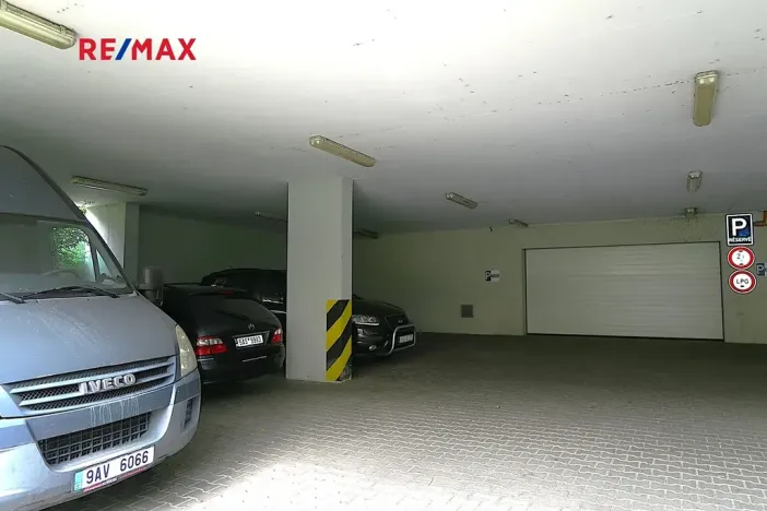 Pronájem bytu 1+kk, Praha - Košíře, Plzeňská, 35 m2