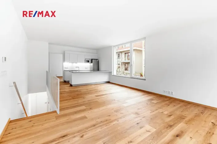 Pronájem bytu 5+kk, Praha - Bubeneč, Wolkerova, 115 m2