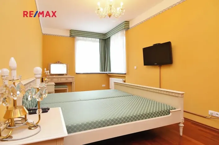 Pronájem bytu 2+kk, Praha - Hlubočepy, Pod třešněmi, 50 m2