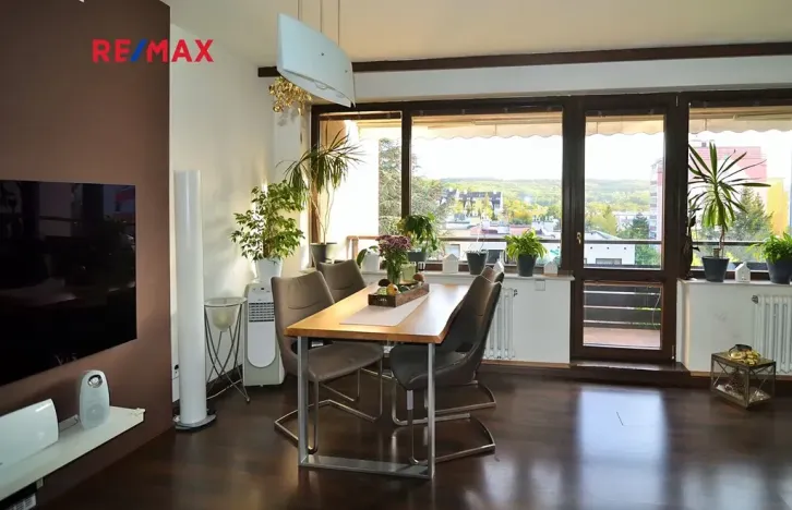 Prodej vícegeneračního domu, Praha - Motol, Hamsíkova, 395 m2