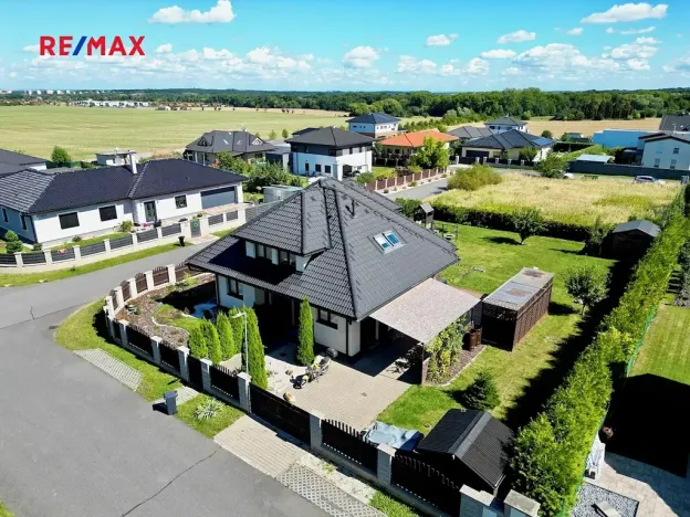 Prodej rodinného domu, Křenice, K Aleji, 166 m2