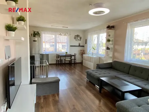 Prodej rodinného domu, Křenice, K Aleji, 166 m2