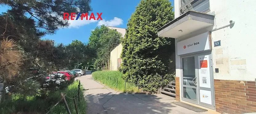 Pronájem kanceláře, Praha - Kobylisy, Horňátecká, 72 m2