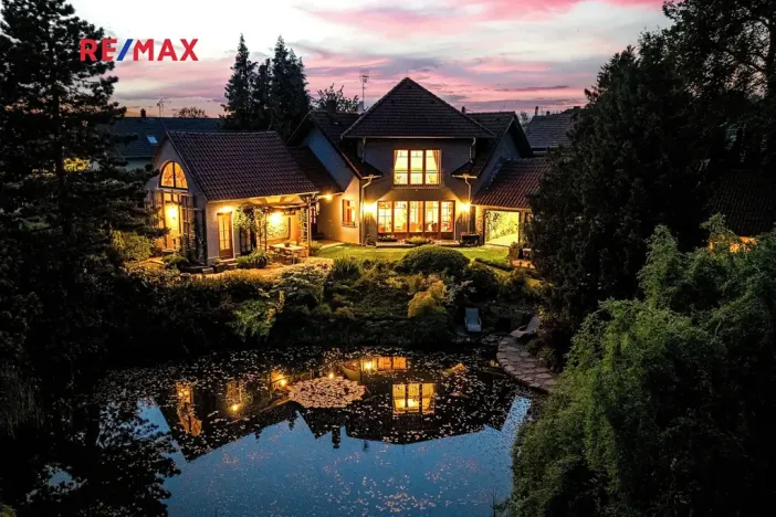 Prodej rodinného domu, Sulice, Na Křížkách, 277 m2