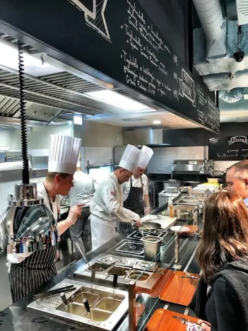 Pronájem kanceláře, Praha - Michle, Jemnická, 435 m2