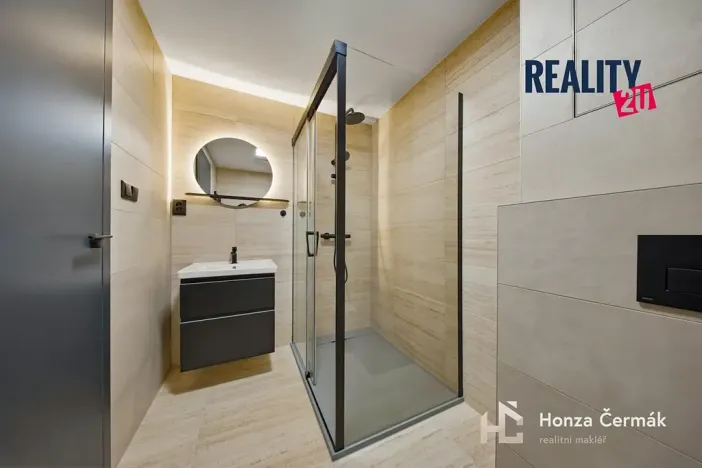 Pronájem bytu 1+kk, Brno, 42 m2