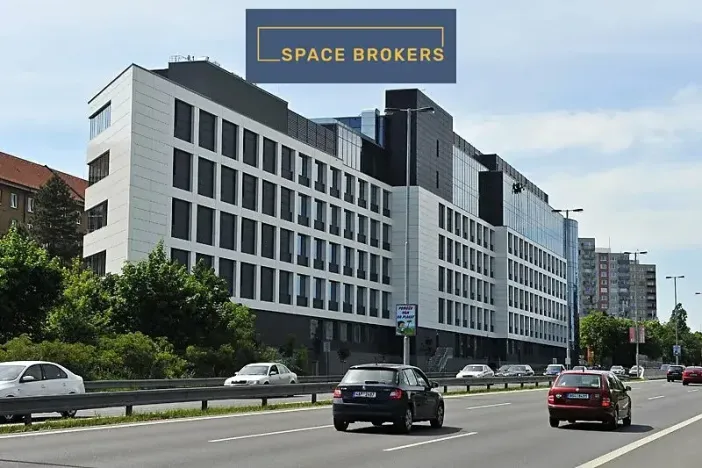 Pronájem kanceláře, Praha - Michle, Jihlavská, 2790 m2